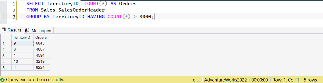 SSMS screenshot: query 7 and its result