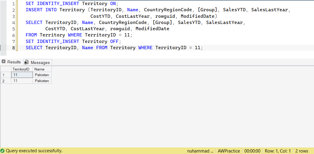 SSMS screenshot: query 17 and its result